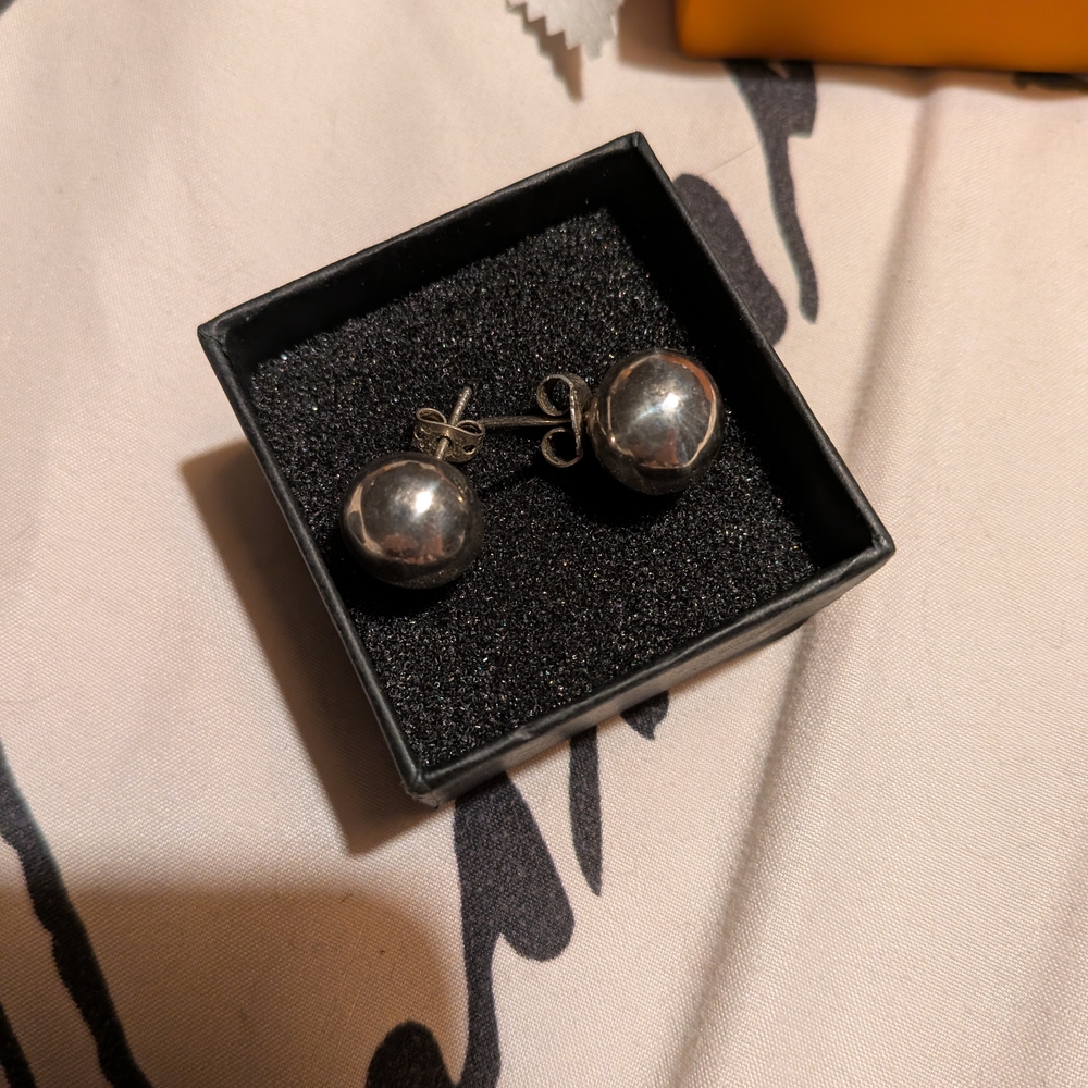 Sterling silver Ball Stud Earrings.Homemade silver stud earrings